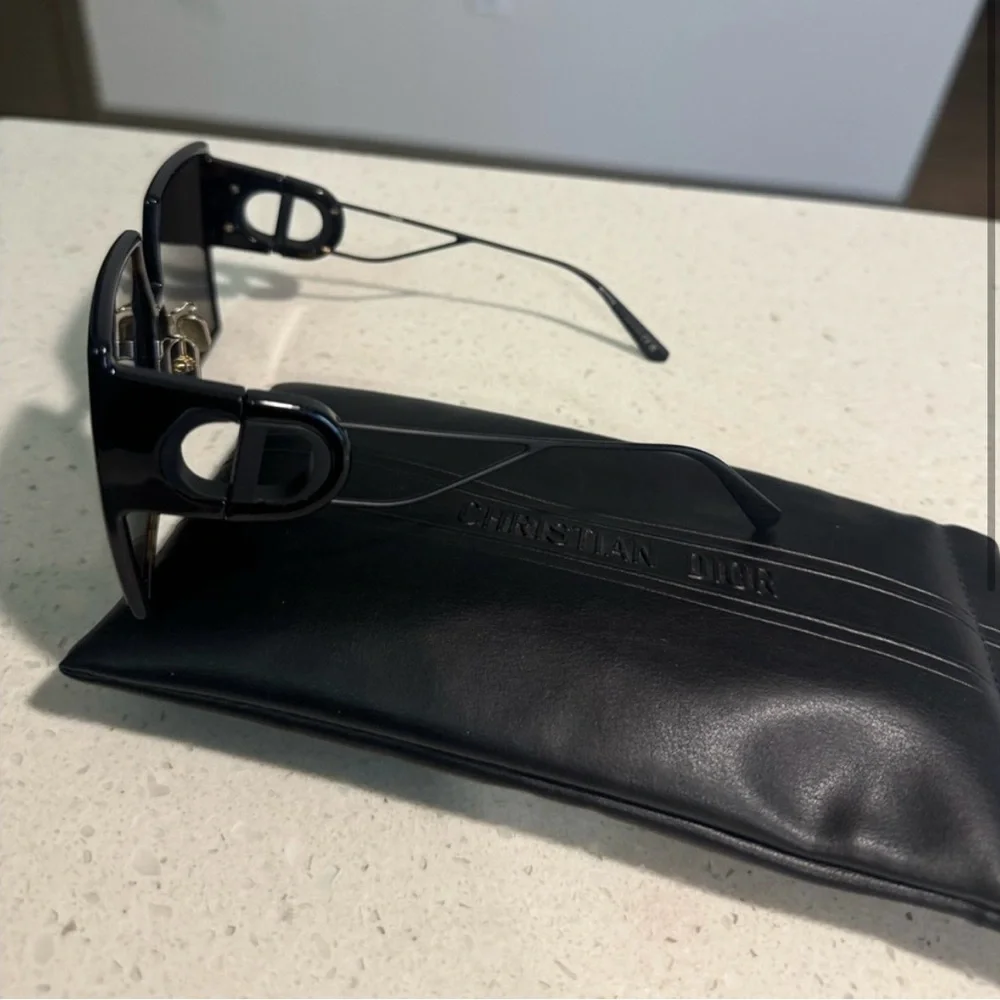 Dior Montaigne Sunglasses - Picture 2 of 2